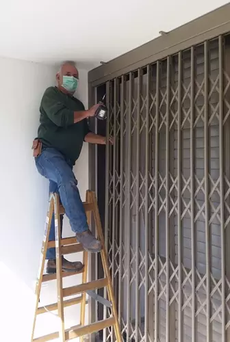 התקנת סורגים בבית